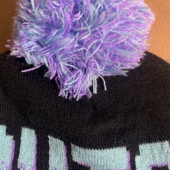 Cute Stylish Dutch Bros Pom Pom Knit Cap Beanie - Picture 6 of 6